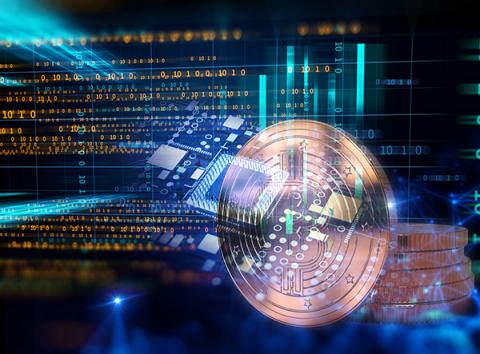 Биткойн на фоне технологии