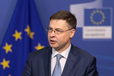 Валдис Домбровскис, Европейский комиссар по вопросом финансовых услуг