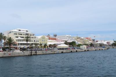 Гамильтон, Бермудские Острова. Вид с моря на причал
